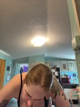 lolabunny9 Show in webcam