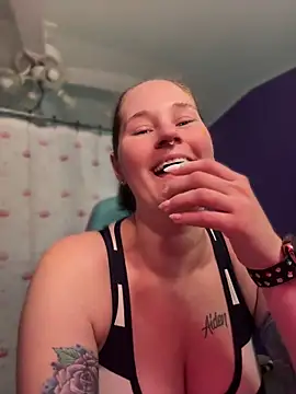 lolabunny9 webkamerás műsora