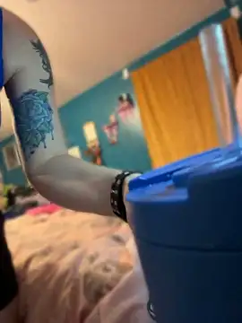 lolabunny9's Webcam Show