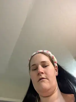 lolabunny9 Show in webcam