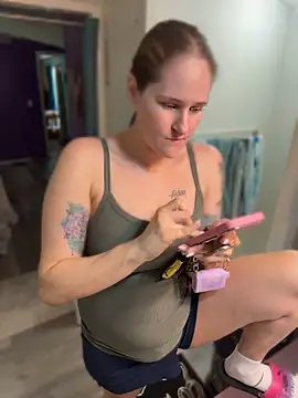 lolabunny9's Webcam Show