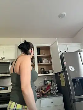 lolabunny9 Show in webcam