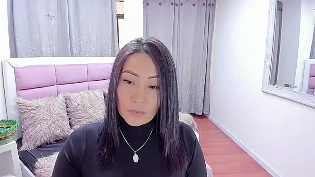 gaby_trent's Live Chat Room