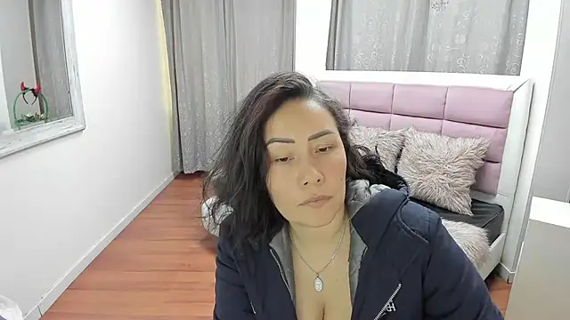 gaby_trent 现场XXX聊天