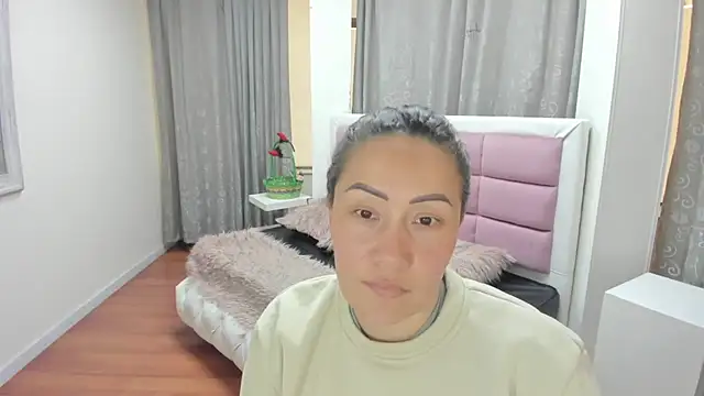 gaby_trent XXX чат на живо