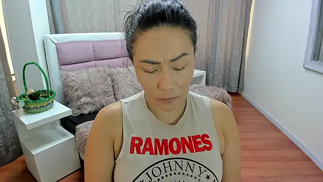 gaby_trent's Live XXX Chat