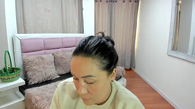gaby_trent's Live XXX Chat