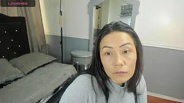 gaby_trent live XXX chat