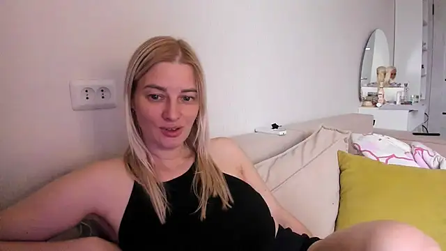 THE_GOLDEN_WOMAN: вебкам-шоу