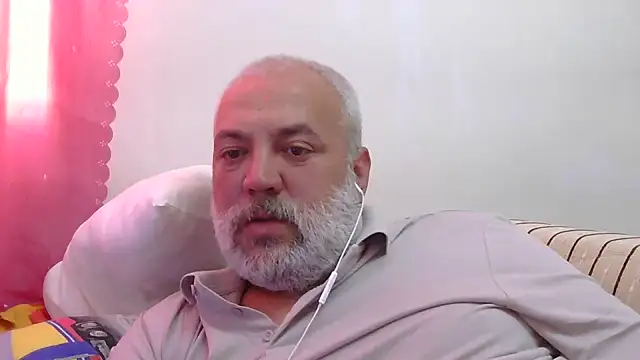 husoizmir's Live XXX Chat