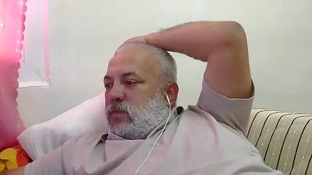 husoizmir Adlı Modelin Web Kamerası Şovu