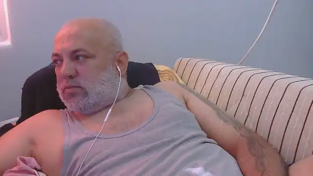 husoizmir Adlı Modelin Web Kamerası Şovu