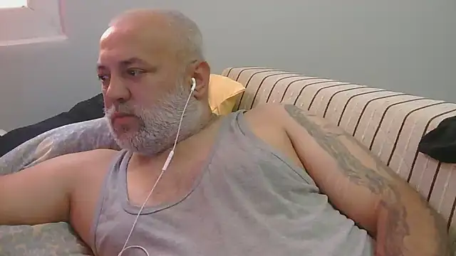Show modela husoizmir na web-kameri