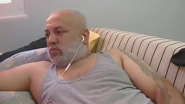 Show modela husoizmir na web-kameri