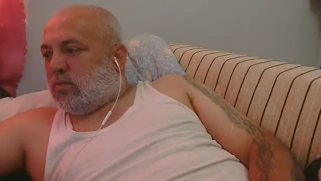 husoizmir's Live XXX Chat