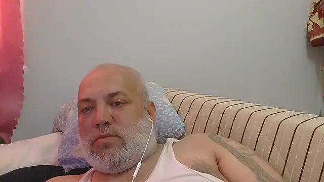 husoizmir Adlı Modelin Web Kamerası Şovu
