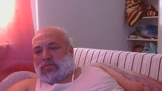 Show modela husoizmir na web-kameri