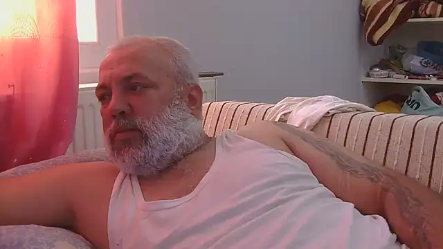 husoizmir Adlı Modelin Web Kamerası Şovu