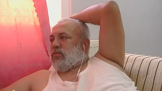 husoizmir Adlı Modelin Web Kamerası Şovu
