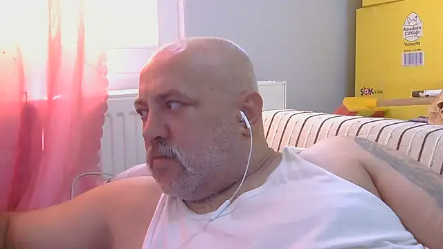 husoizmir's Webcam Show
