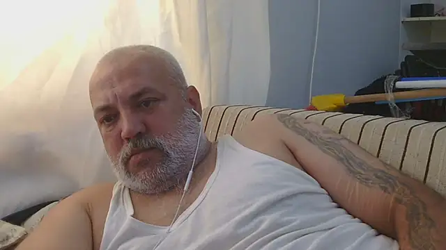 Show modela husoizmir na web-kameri