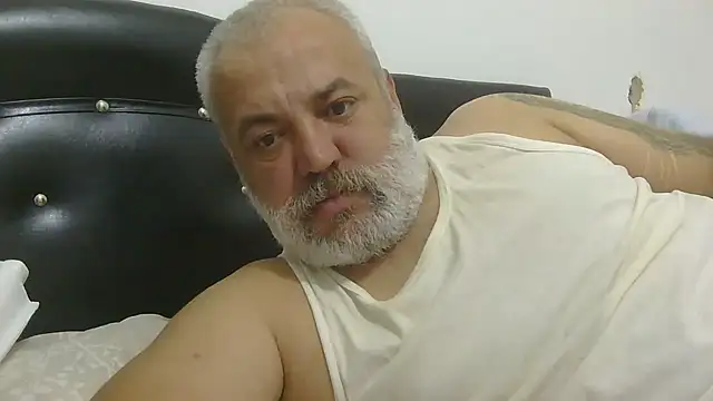 husoizmir Adlı Modelin Web Kamerası Şovu