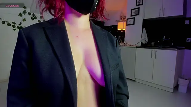 Pokazy przed kamerką – AmiableMuffleGirl