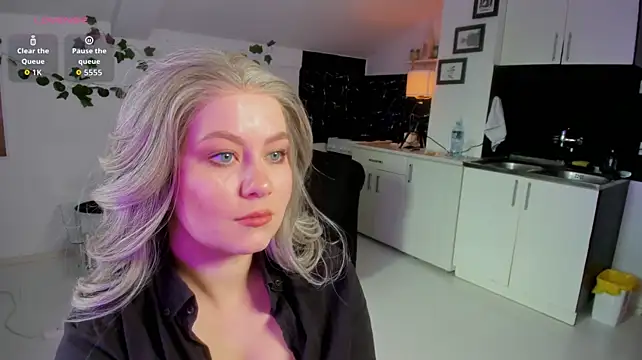 AmiableMuffleGirl Шоу с уебкамера