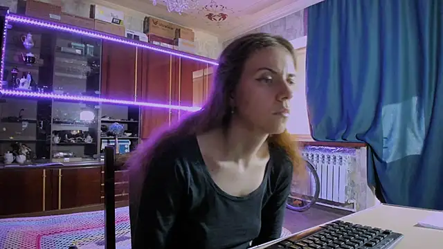 pa1e_pr1ncess Adlı Modelin Canlı XXX Sohbeti