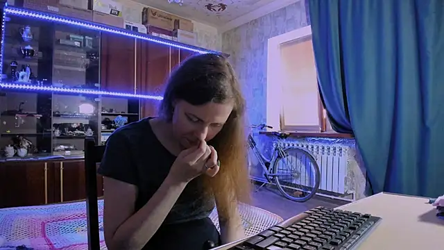 pa1e_pr1ncess Chat XXX in diretta