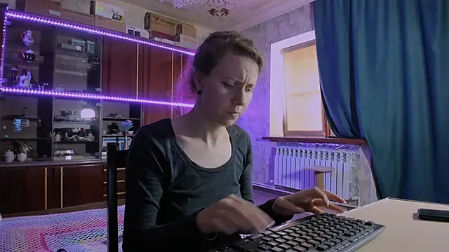 pa1e_pr1ncess élő chatszobája