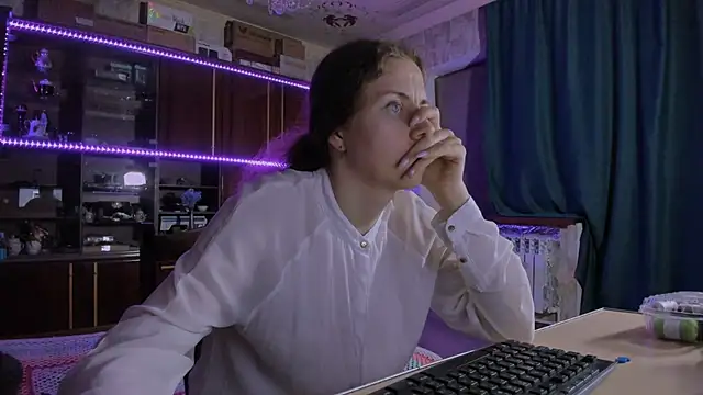 pa1e_pr1ncess Adlı Modelin Canlı XXX Sohbeti