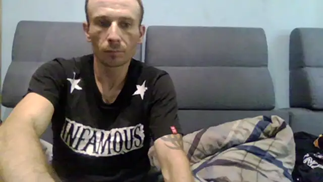 Show modela chceciedalsiebie na web-kameri