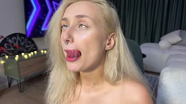 _Kiss_me_hard_ Adlı Modelin Web Kamerası Şovu