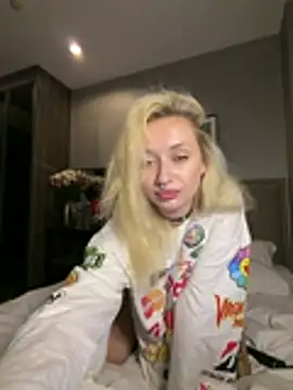 _Kiss_me_hard_ Live XXX-chat