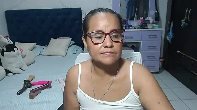 pervert_mommy_ Chat XXX in diretta
