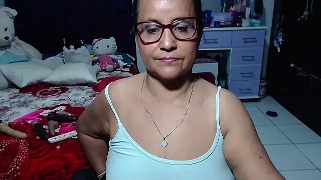 pervert_mommy_'s Live XXX Chat