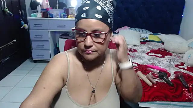 دردشة pervert_mommy_ الجنسية المباشرة