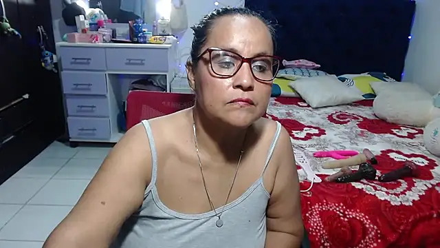 Chat +18 de pervert_mommy_ ao vivo