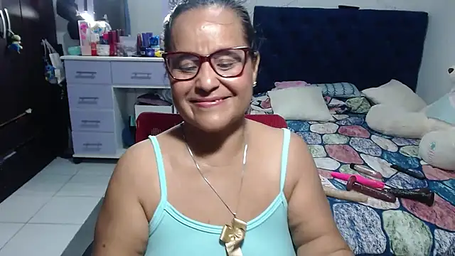 pervert_mommy_: διαδικτυακό σόου στην κάμερα