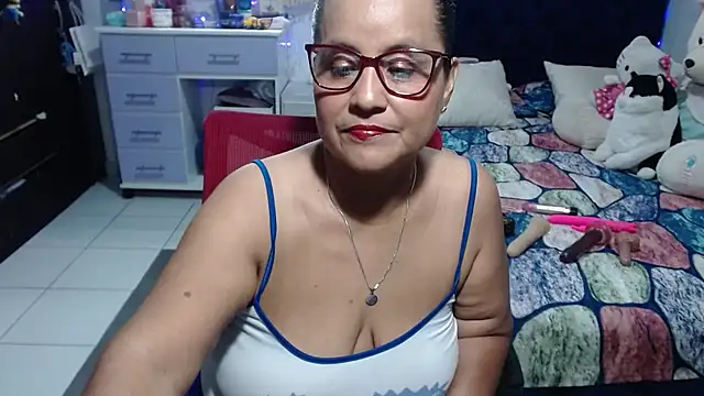 XXX chat uživo modela pervert_mommy_