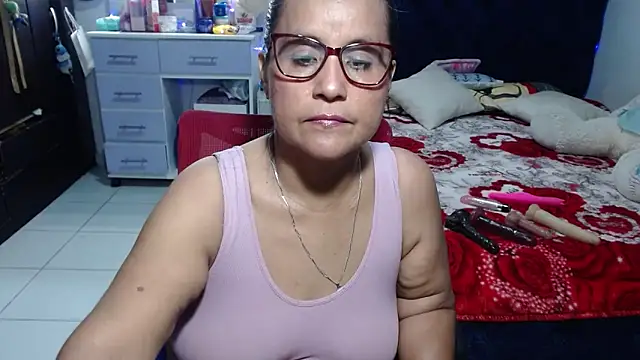 XXX chat uživo modela pervert_mommy_