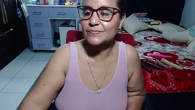 pervert_mommy_'s Live XXX Chat