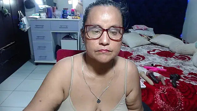 pervert_mommy_'s Live XXX Chat