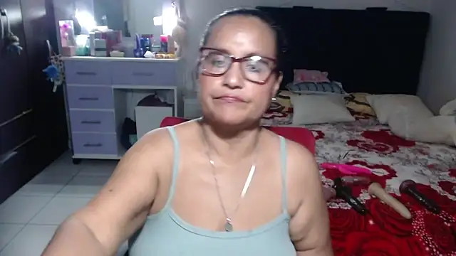 pervert_mommy_'s Live XXX Chat