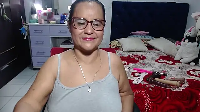 دردشة pervert_mommy_ الجنسية المباشرة