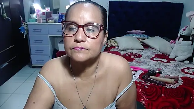 pervert_mommy_'s Live XXX Chat