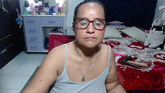 XXX chat uživo modela pervert_mommy_