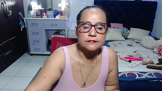Chatroom XXX en direct de pervert_mommy_