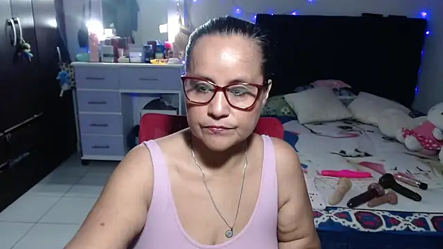 pervert_mommy_ live XXX chat